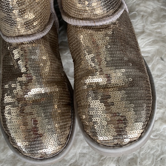 UGG Classic Gold Sequin Ankle Boots - Picture 11 of 16